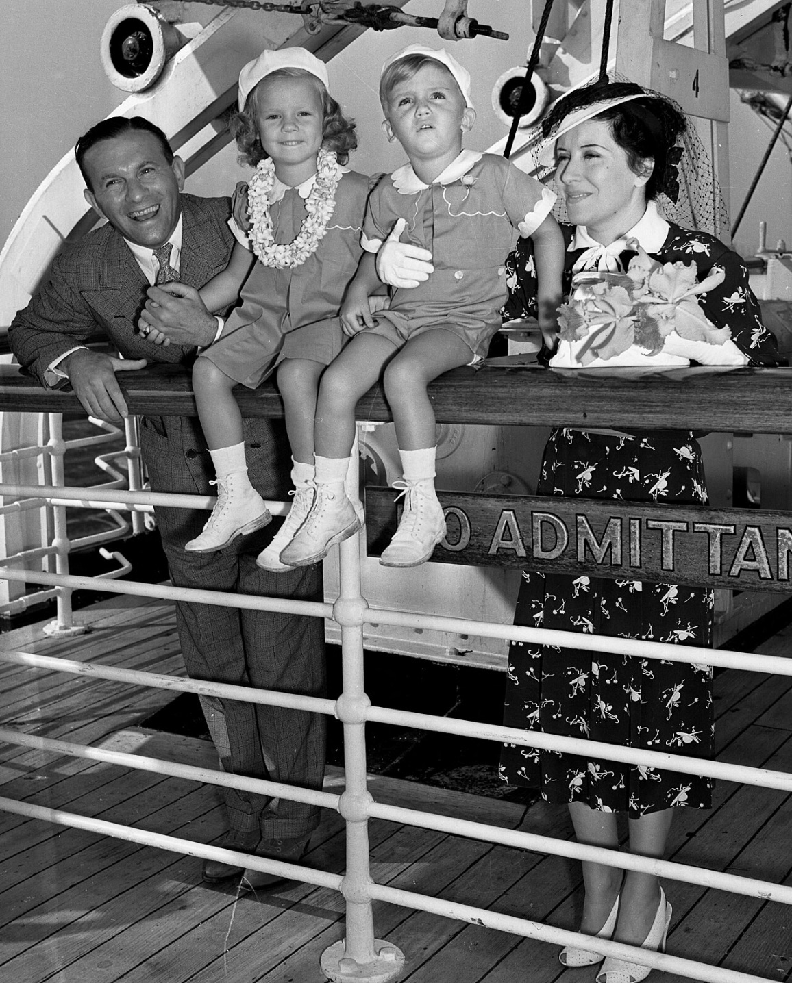 George Burns, Gracie Allen and their children just before sailing for Hawaii 